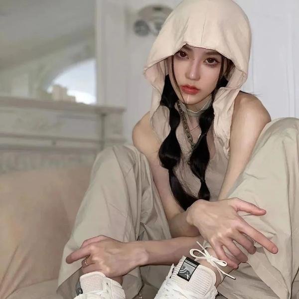面纱下的那不勒斯